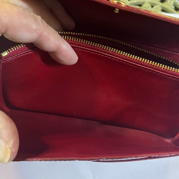 LV Red Vernis Long Wallet Louis Vuitton Amarante Monogram Vernis Sarah Red - Picture 10 of 16